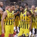 Αναχωρεί για Αθήνα