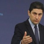 Αυγενάκης: "Ο κόσμος χρειάζεται στα γήπεδα"
