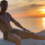 Κριστιάνο Ρονάλντο: "Κάντε ηλιοθεραπεία, βοηθάει κατά του κορωνοϊού"