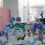 Ξεπέρασαν τους 500 οι διασωληνωμένοι (vid)