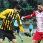 Περιμένει τα… ευχάριστα