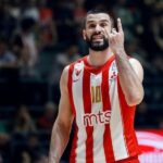Σκηνές ρινγκ στο Βελιγράδι, αποβλήθηκε ο Λάζιτς για μπουνιά στον Τίμα (vid)