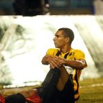 Το χάρηκε και ο Ντιγκινί (pic)