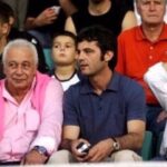 19 χρόνια στον Τσοχατζόπουλο, 9 χρόνια σε Σαχπατζίδη