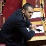 Άγριο επεισόδιο Κασιδιάρη-Δένδια στη Βουλή