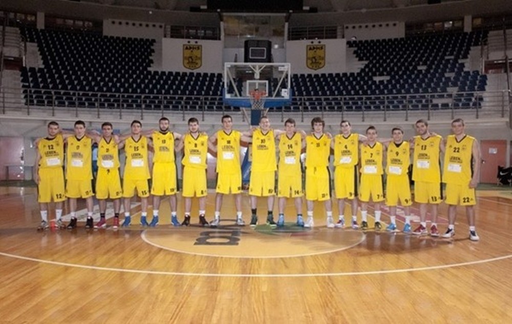 Ακόμα μια νίκη για τους εφήβους