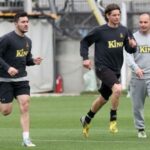 Αναβολή για Παπαστεριανό – Παπαζαχαρία