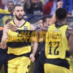 Αναχωρεί για Αθήνα
