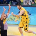 Άνοιξε… λογαριασμό ο Πελεκάνος