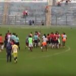 Απίστευτο ξύλο και 11 κόκκινες! (vid)