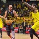 Δεν τιμώρησε σε… δεύτερο χρόνο