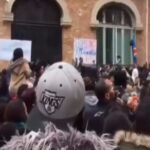 Διαδήλωση κατά της πώλησης μεταναστών-σκλάβων στη Λιβύη