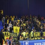 Δυναμικό παρών και στην Τσεχία για τους οπαδούς του ΑΡΗ (vid)
