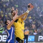 Επέστρεψαν Πελεκάνος, Σαρικόπουλος