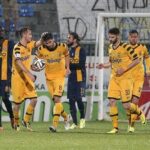 Για τη φανέλα…