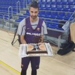 Η τούρτα στον Ναβάρο για τα 36α γενέθλια του