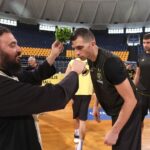 Ίωση ο Μιλόσεβιτς