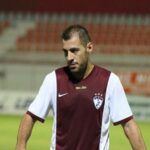 "Κάμερες στα αποδυτήρια και άδειες σε χαρτιά υγείας"