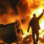 Ξενύχτησαν στην πλατεία οι διαδηλωτές