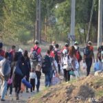 Μαζική συγκέντρωση προσφύγων στο κέντρο της Θεσσαλονίκης
