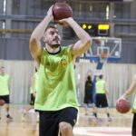 Με Χαντ και Σαρικόπουλο στο Ρέθυμνο