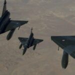 Μπαράζ γαλλικών επιδρομών σε αντίποινα για την επίθεση στο Παρίσι