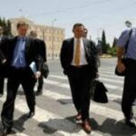 Ο Στουρνάρας παραδέχεται λάθη της Τρόικας