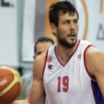 Πρόβλημα στους χιαστούς ο Μπάρλος