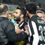 Ψευτοοπαδισμός και κλάψα από Τζαβέλα