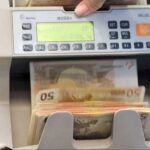 Στο "μικροσκόπιο" του ΥΠΟΙΚ όποιος έχει συναλλαγές πάνω από 1.000 ευρώ!