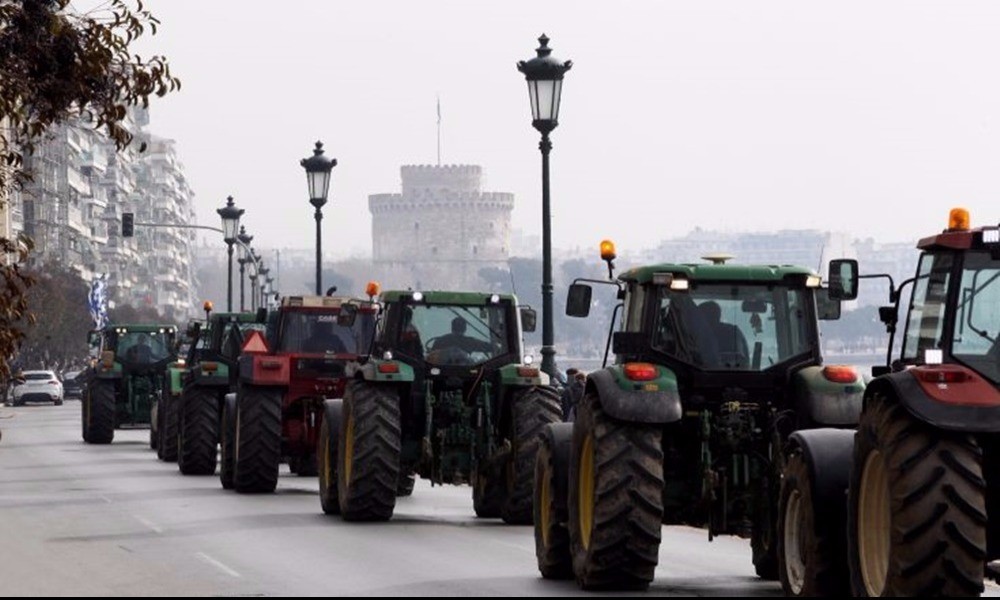 Οι αγρότες αποκλείουν αύριο το λιμάνι της Θεσσαλονίκης (vid)