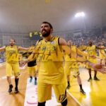 Στροφή στην Κηφισιά