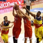 Συνεχίζουν σε τροχιά πλέι οφ Ανδόρα και Αντετοκούνμπο