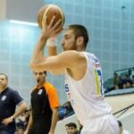 Συντριβή για Πελεκάνο