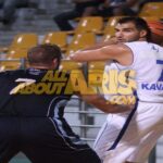 Χειροκρότημα για Ταπούτο