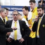 «Υποχρεωμένοι να πειθαρχήσουμε»