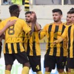 Υποχρεωμένος να συνεχίσει