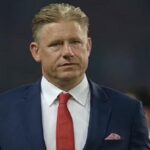 Πέτερ Σμάιχελ: «Ήταν γελοία η απόφαση της UEFA»