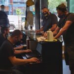 Αγάπη… διαρκείας: “Φεύγουν” τα πρώτα εισιτήρια (pics)