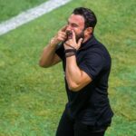 Τα σφυρίγματα του Φάμπρι έφεραν την είσοδο του Καρυπίδη (vid)