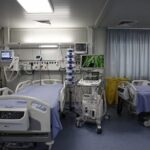 Ελλάδα: 33 νεκροί- 1.948 κρούσματα- 318 διασωληνωμένοι (vid)