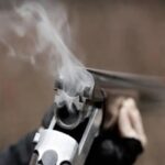Λαμία: Πυροβολούσε με καραμπίνα τον… Θεό γιατί κόλλησε κορωνοϊό! (vid)