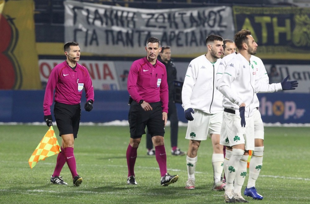 Επιμένει με Έλληνες στο πρωτάθλημα ο Κλάτενμπεργκ