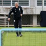 Το τέλος ενός θρύλου: Μετά από 15 χρόνια ο Ταμπάρες απολύθηκε από την Εθνική Ουρουγουάης!