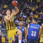 Ξαφνικά κάποιοι άρχισαν να μιλάνε για διαιτησία…