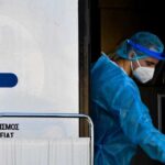 Κορωνοϊός: 3869 κρούσματα, 80 νεκροί και 536 διασωληνωμένοι το τελευταίο 24ωρο