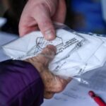 Φαινόμενα αισχροκέρδειας στις μάσκες υψηλής προστασίας, προειδοποιεί για πρόστιμα ο υπουργός (vid)