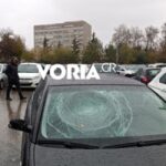 Έσπασαν αυτοκίνητα έξω από το Παλέ Ντε Σπορ (pics+vid)