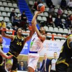 “Προκλητική διαιτησία” και έντονη δυσαρέσκεια στον ΑΡΗ