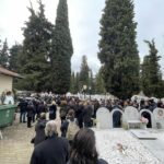 Οδυνή και αμέτρητα “γιατί” στην κηδεία του Άλκη